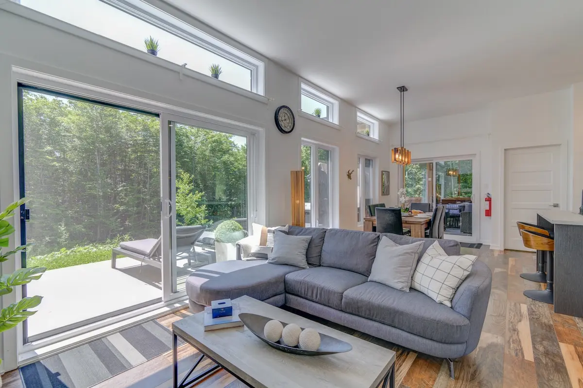 Salon à aire ouverte